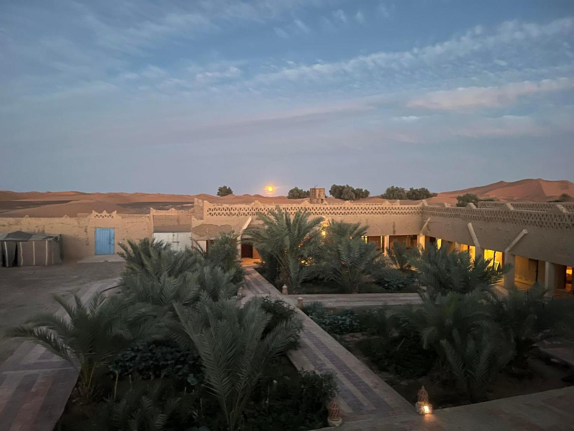 Sahara Sands Hotel メルズーガ エクステリア 写真