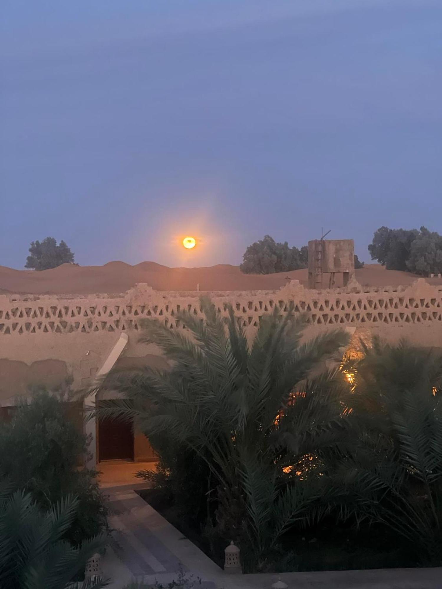 Sahara Sands Hotel メルズーガ エクステリア 写真